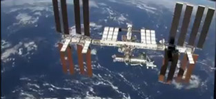La Stazione Spaziale Internazionale Nello Spazio Profondo